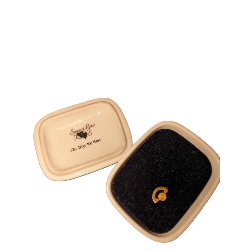 Porcelain The Way We Were Music Box Series Heritage House Songs Of Love, 1985 - Picture 5 of 10